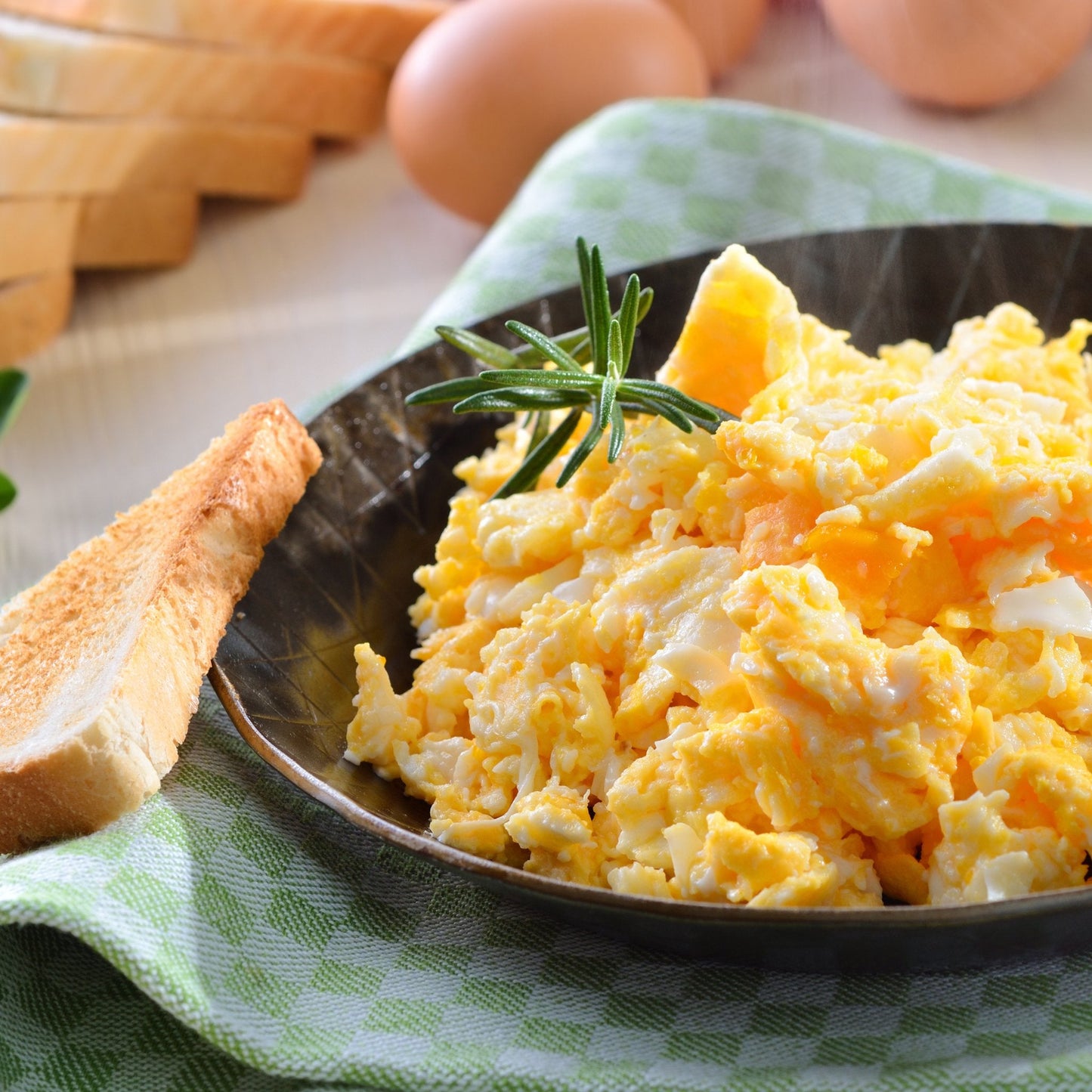 Pasteurized Scrambled Egg Mix Can, 57 Servings