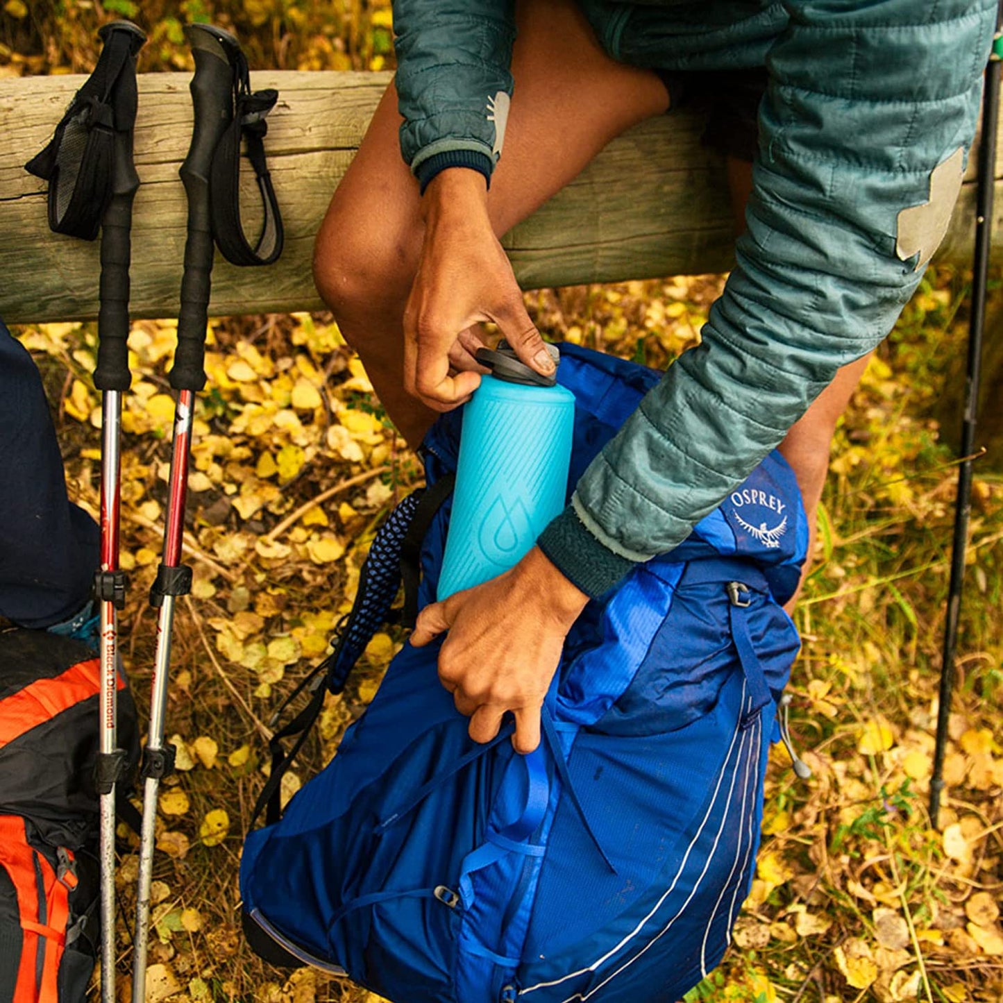 Hydrapak Flux - Collapsible Backpacking Water Bottle (1 Liter) - BPA Free, Ultra Light, Spill-Proof Twist Cap - Mammoth Grey